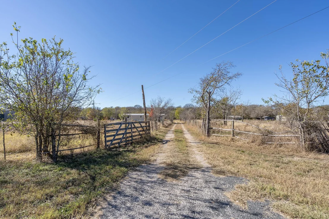Photo of 138 River RD