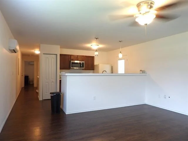 Photo of 1213 Willow DR