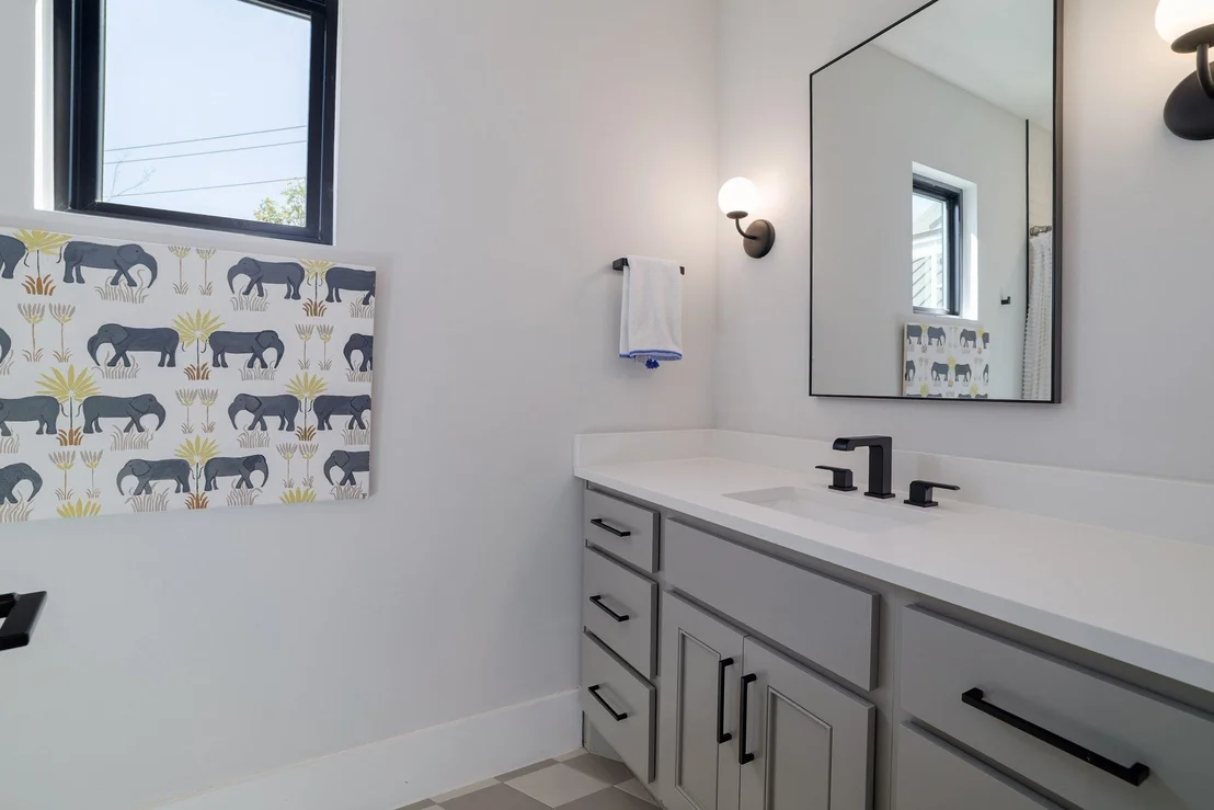 Photo of 2404 Hancock DR