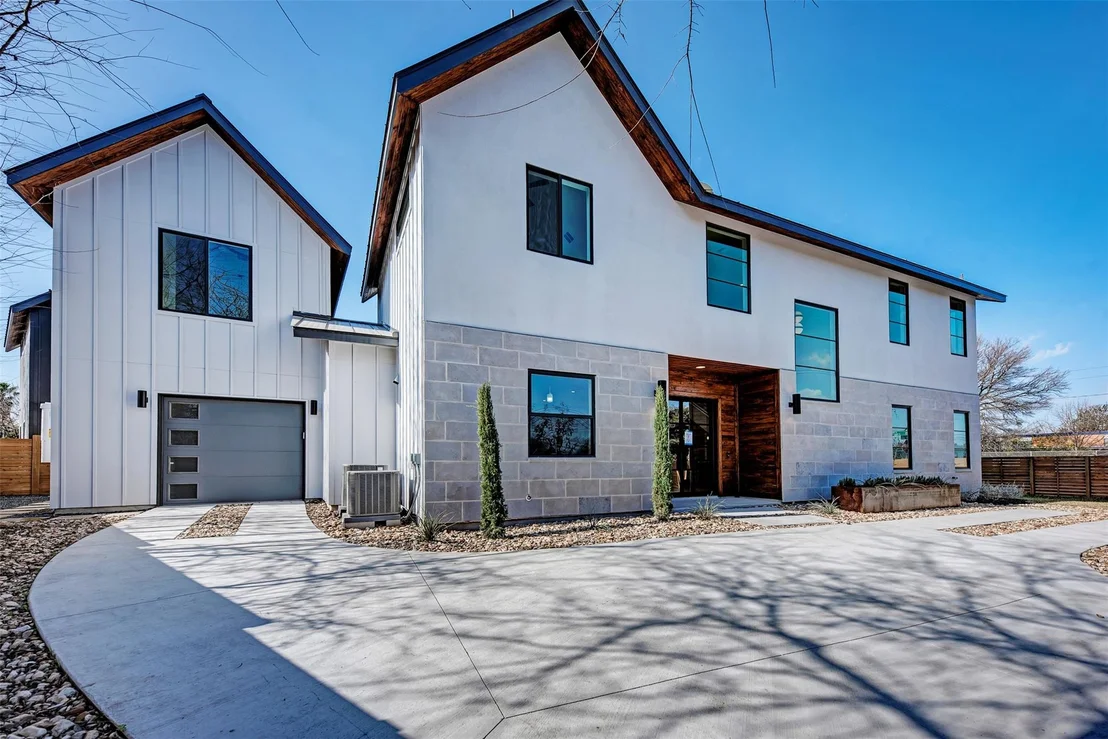 Photo of 14432 Tuscola CIR