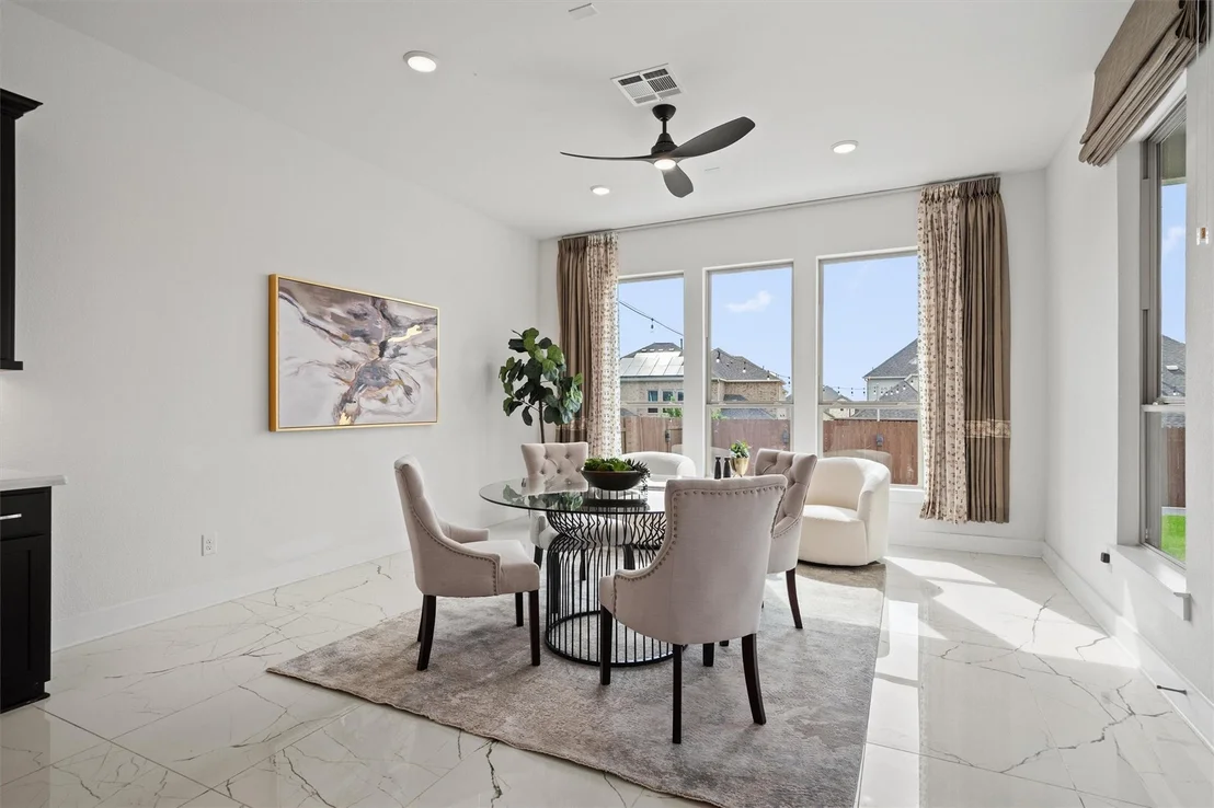 Photo of 4909 Risana BND