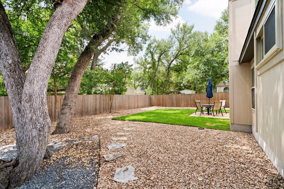 Photo of 8007 Cutler Ridge PL