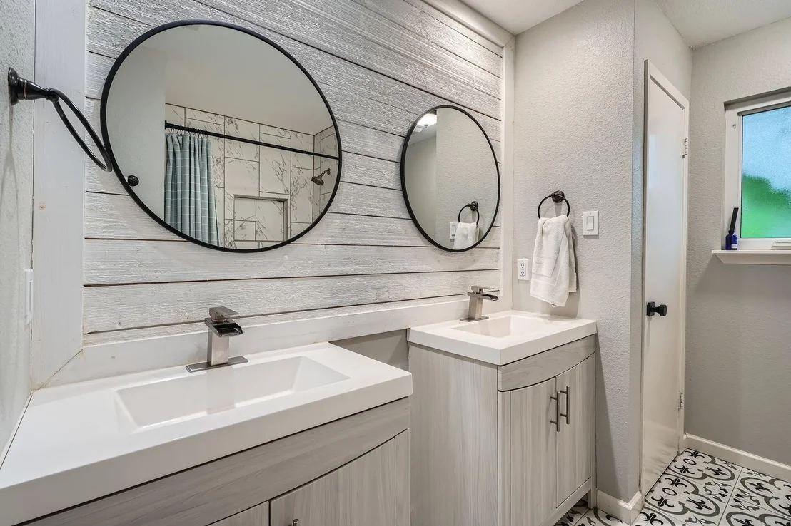 Photo of 2705 Dupoint CV