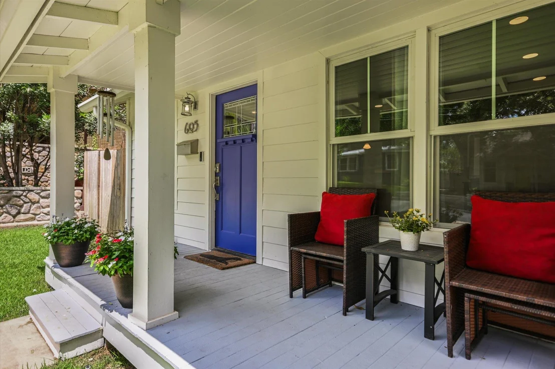 Photo of 605 Deep Eddy Ave