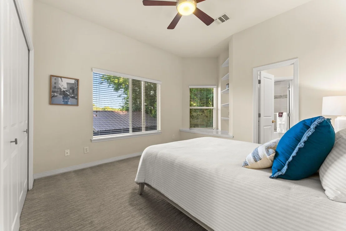 Photo of 15747 Booth CIR