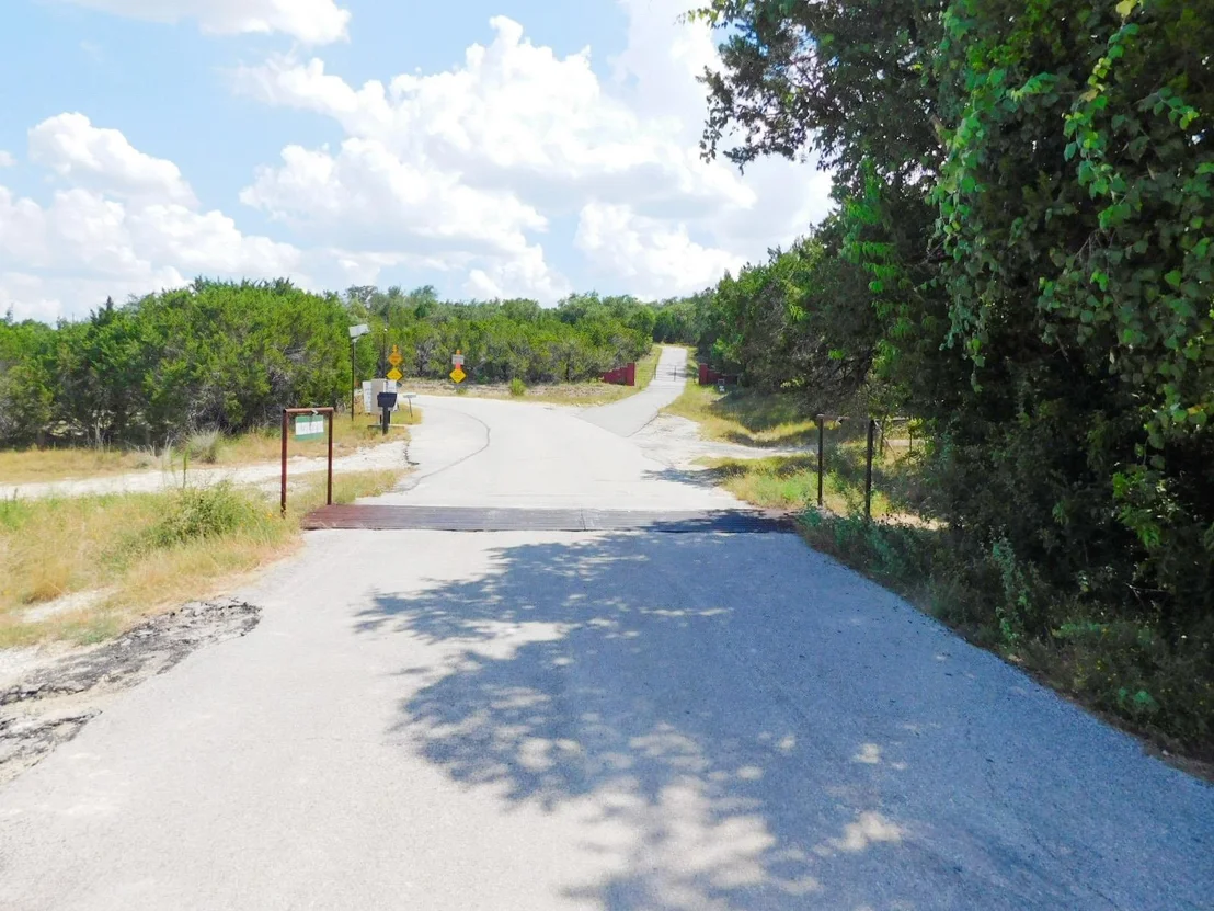 Photo of 7500 MULESHOE BEND TRL