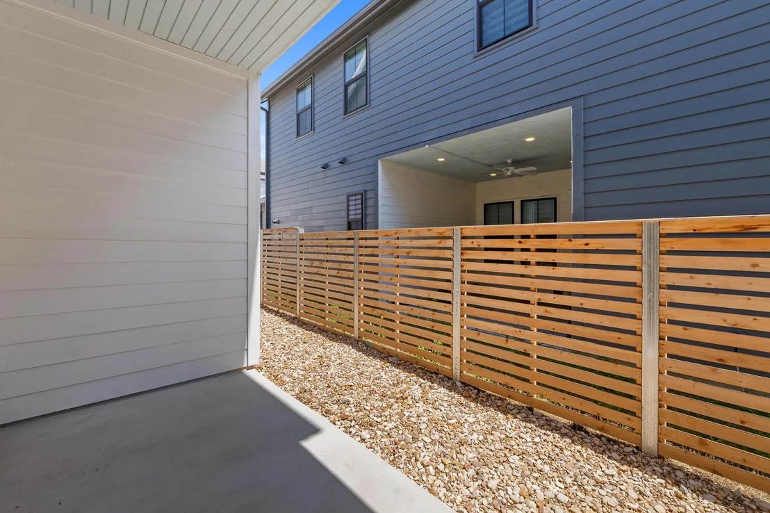 Photo of 3905 Taniguchi ST