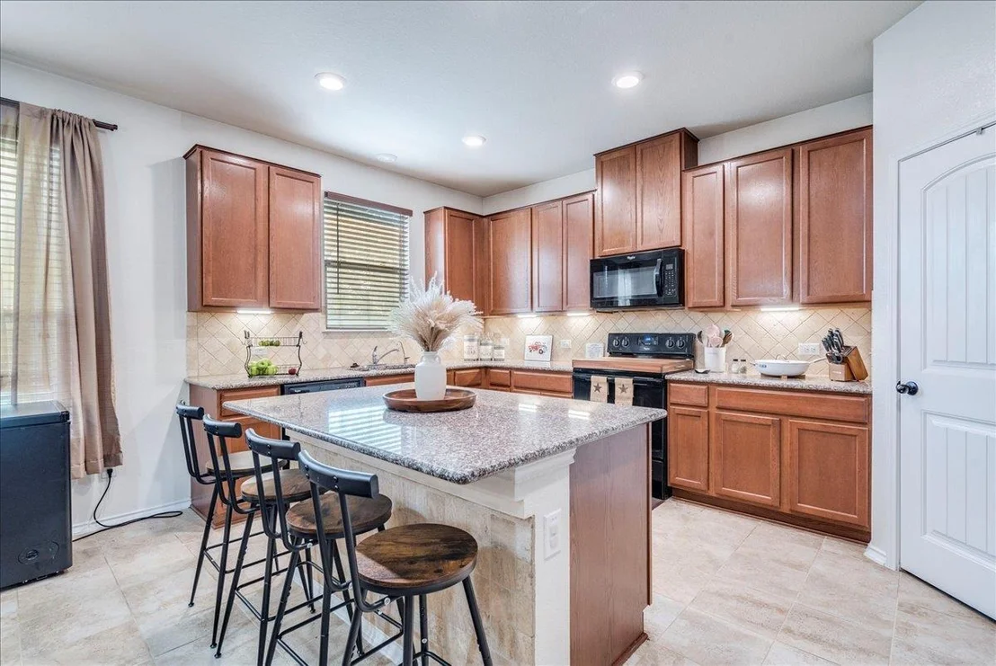 Photo of 1040 Verna Brooks WAY
