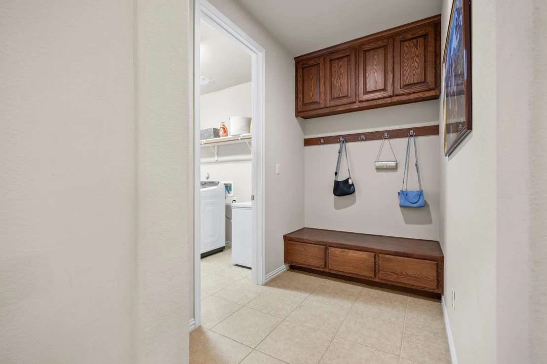 Photo of 1205 Winding Way DR