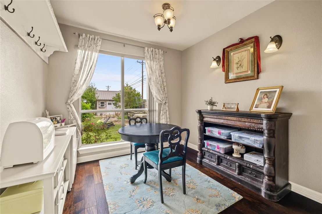 Photo of 100 S Ridge CIR