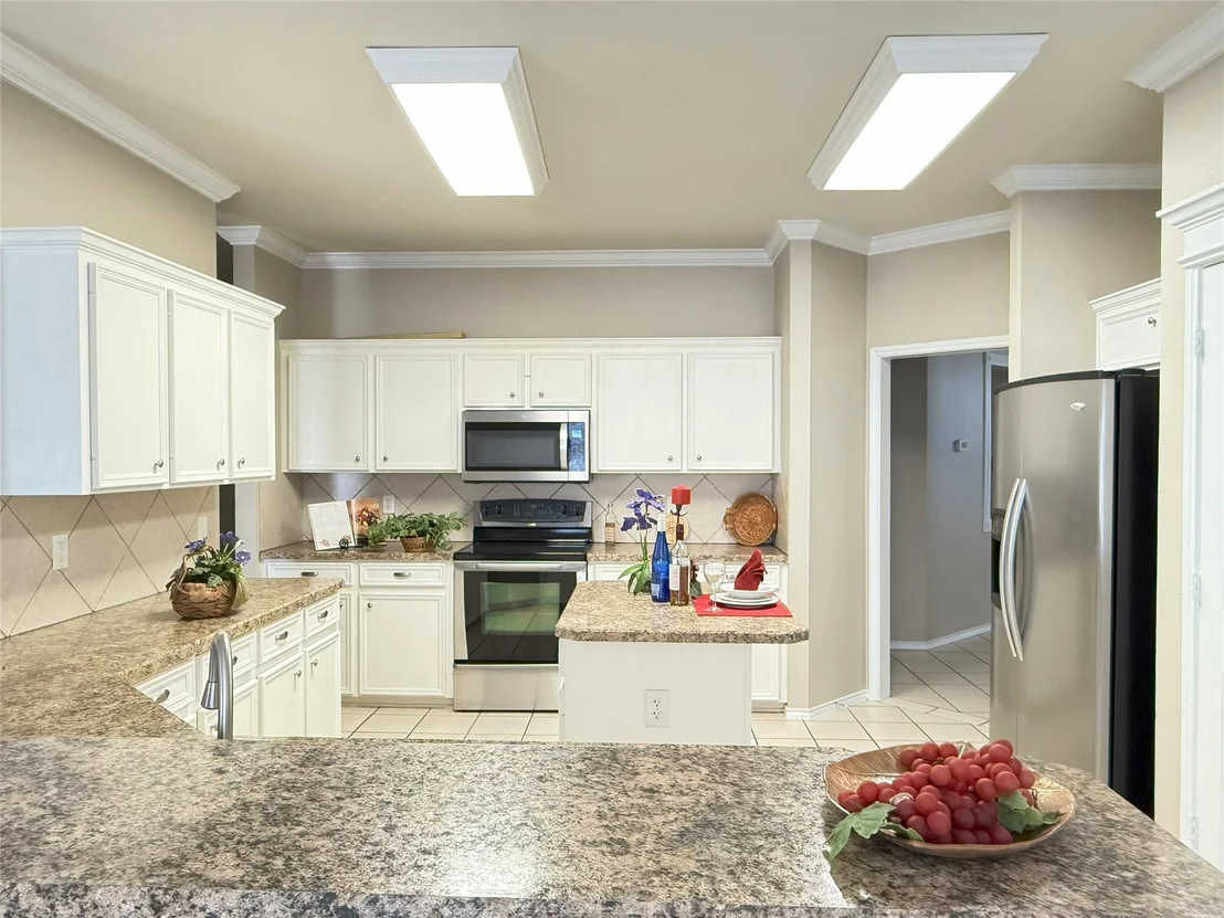 Photo of 2110 Thunderbird DR