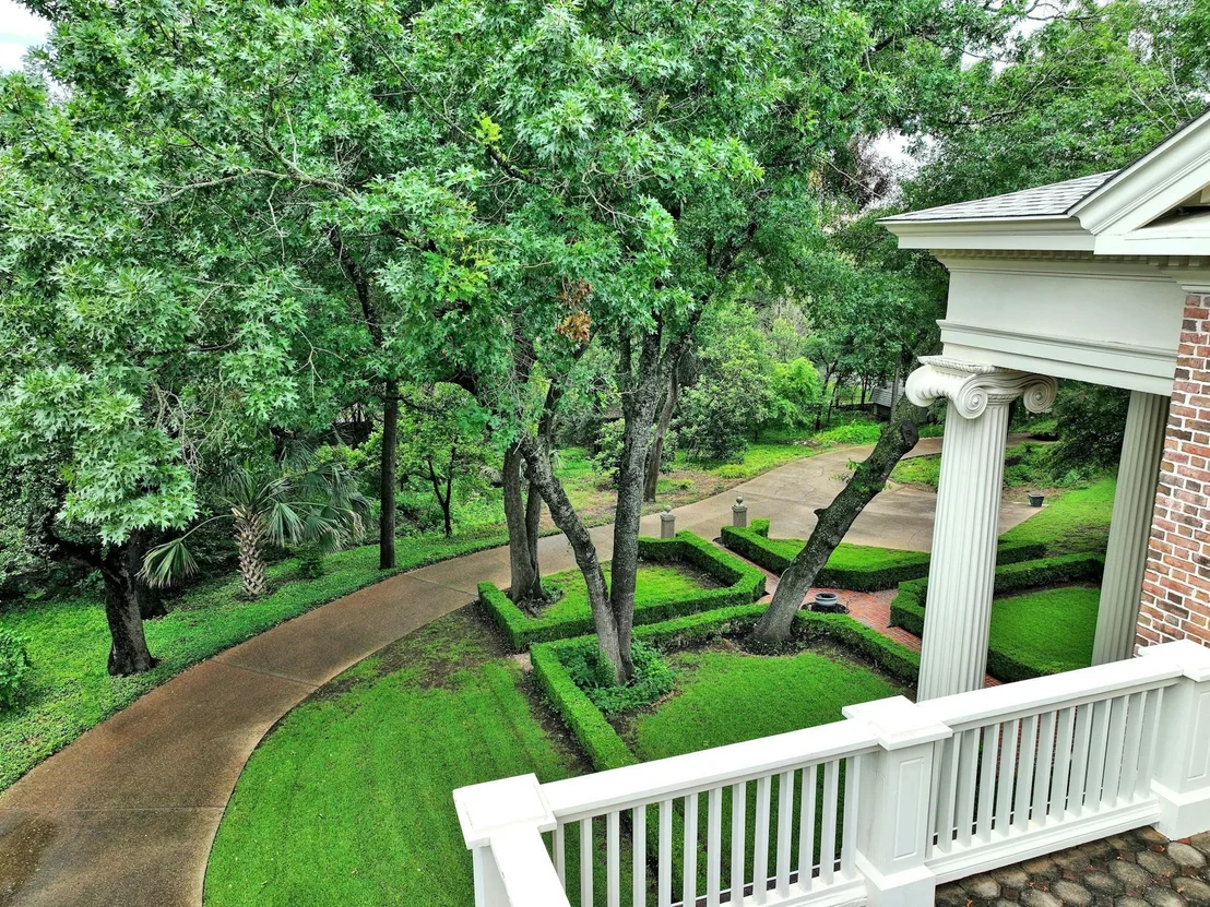 Photo of 3501 Hampton RD