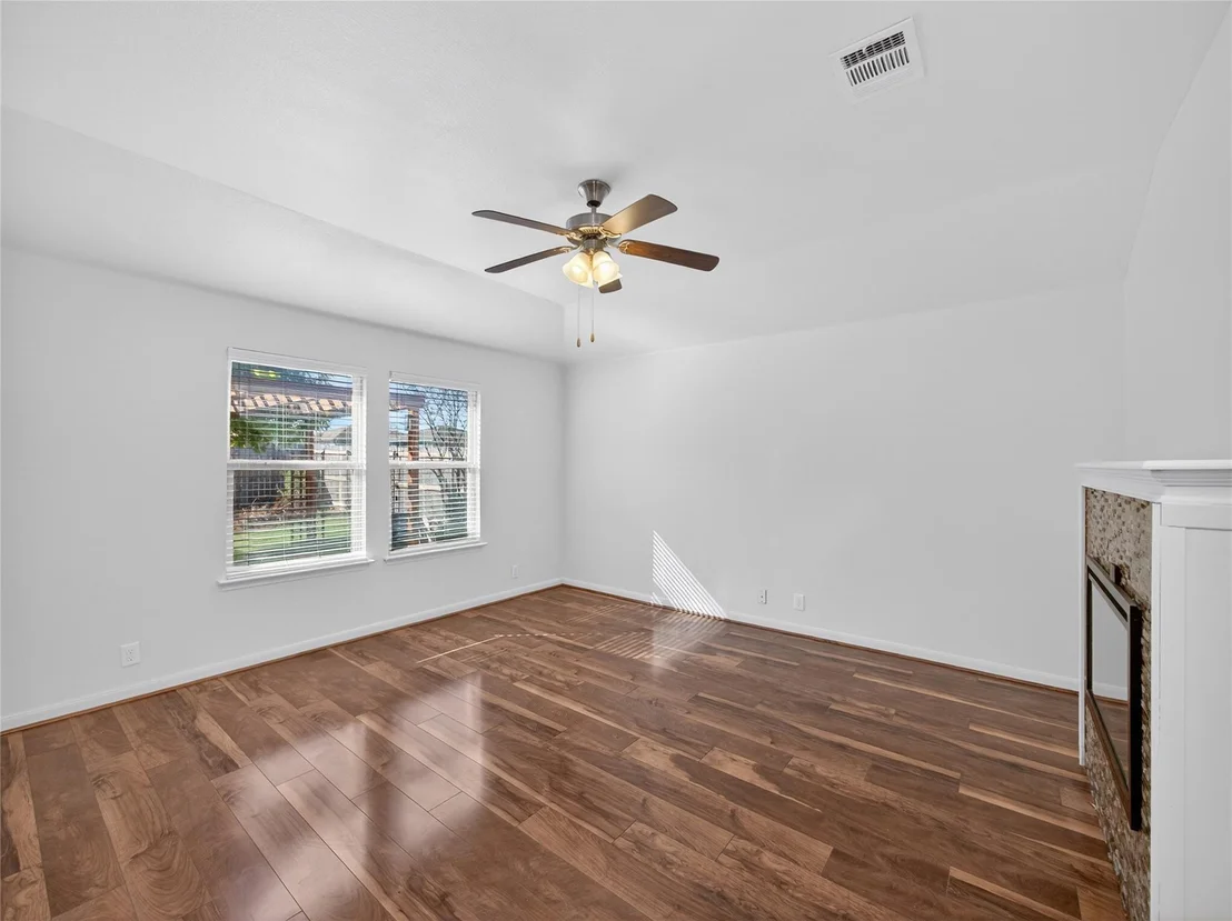 Photo of 410 Broad Peak RD