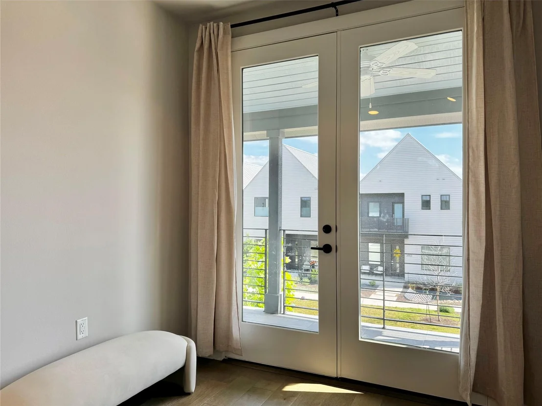Photo of 3905 Taniguchi ST