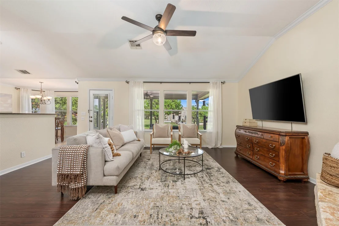 Photo of 212 Bronco BLVD