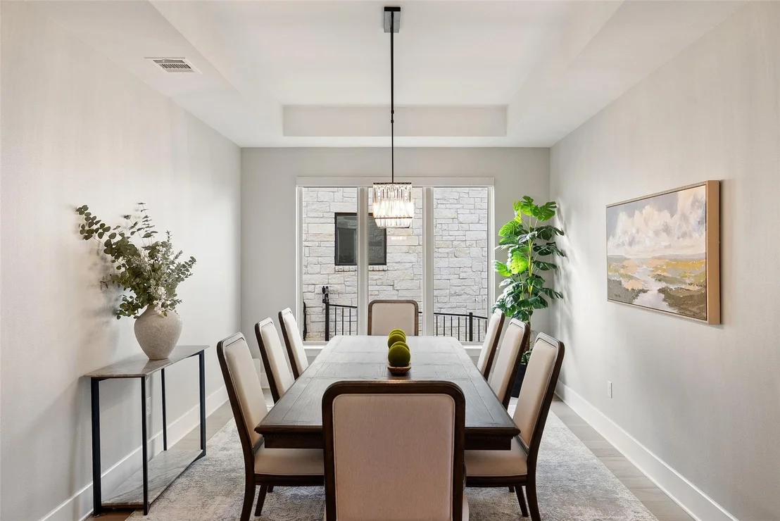 Photo of 721 Rawson BND