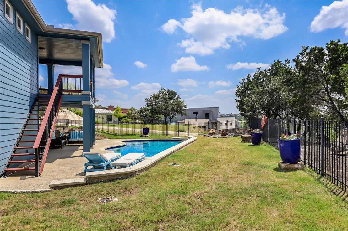 Photo of 3000 Constitution DR