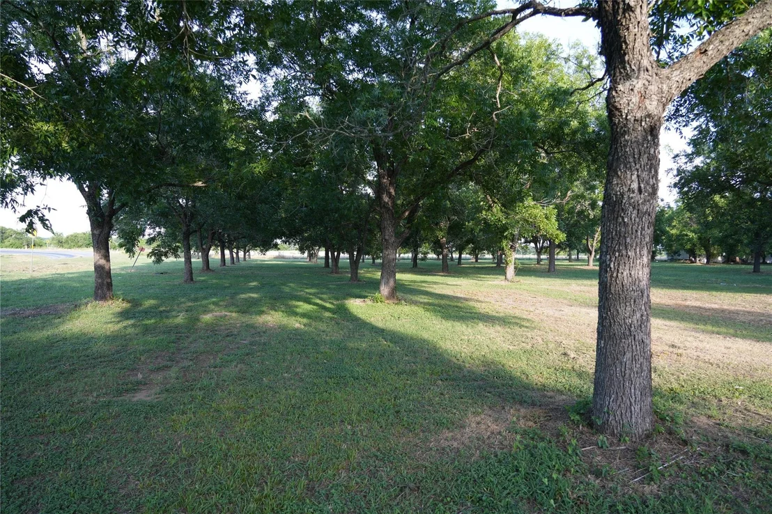Photo of 123 LAZY RIVER LN