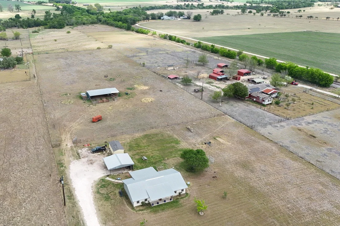 Photo of 851 County Road 454 RD