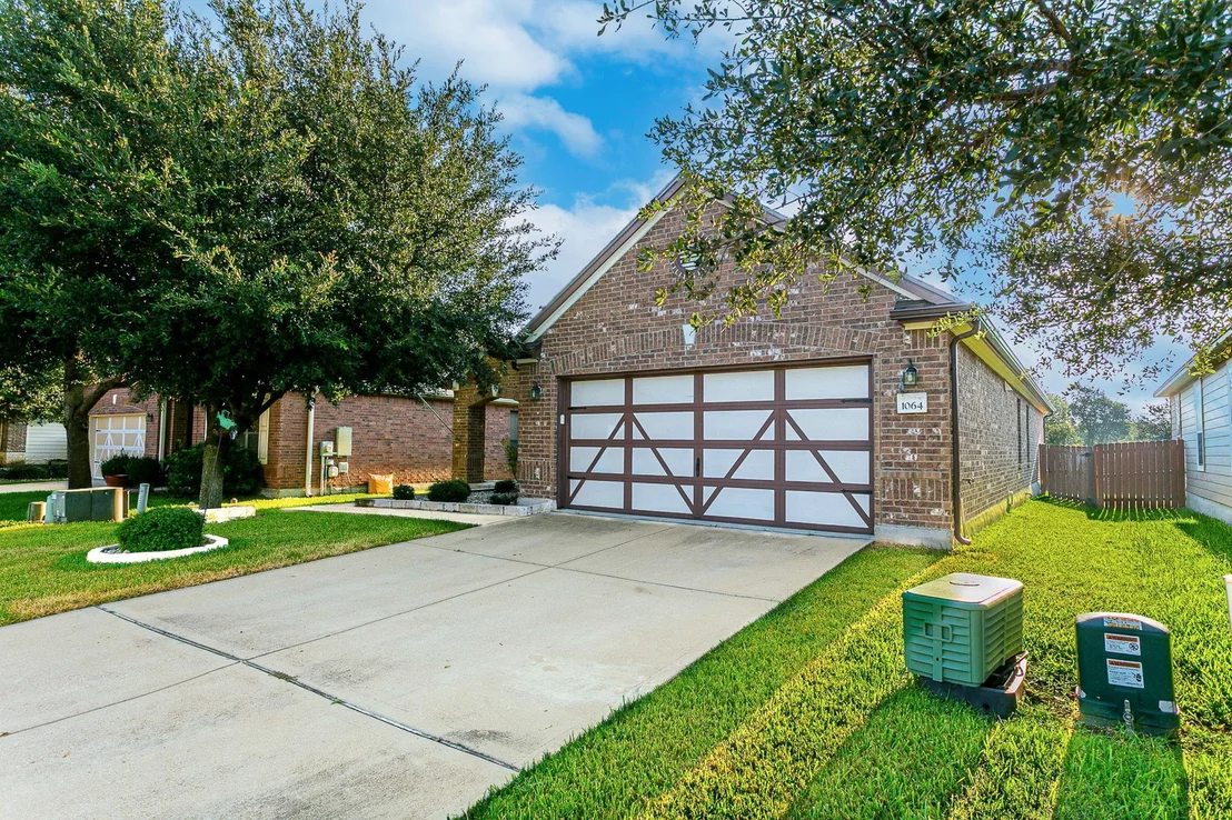 Photo of 1064 Lonesome Oak DR