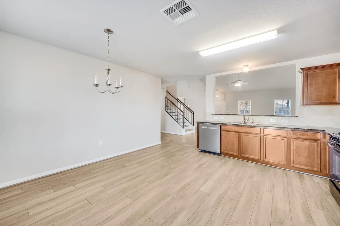 Photo of 704 Mitchell DR