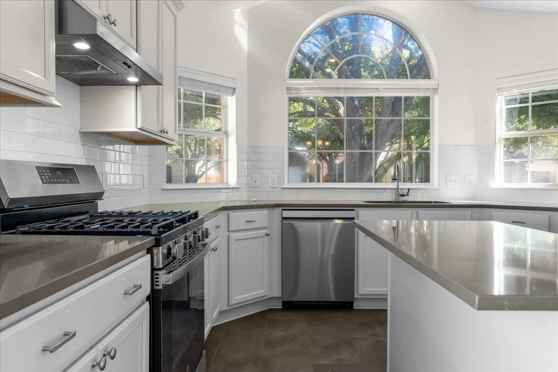 Photo of 13553 Anarosa LOOP
