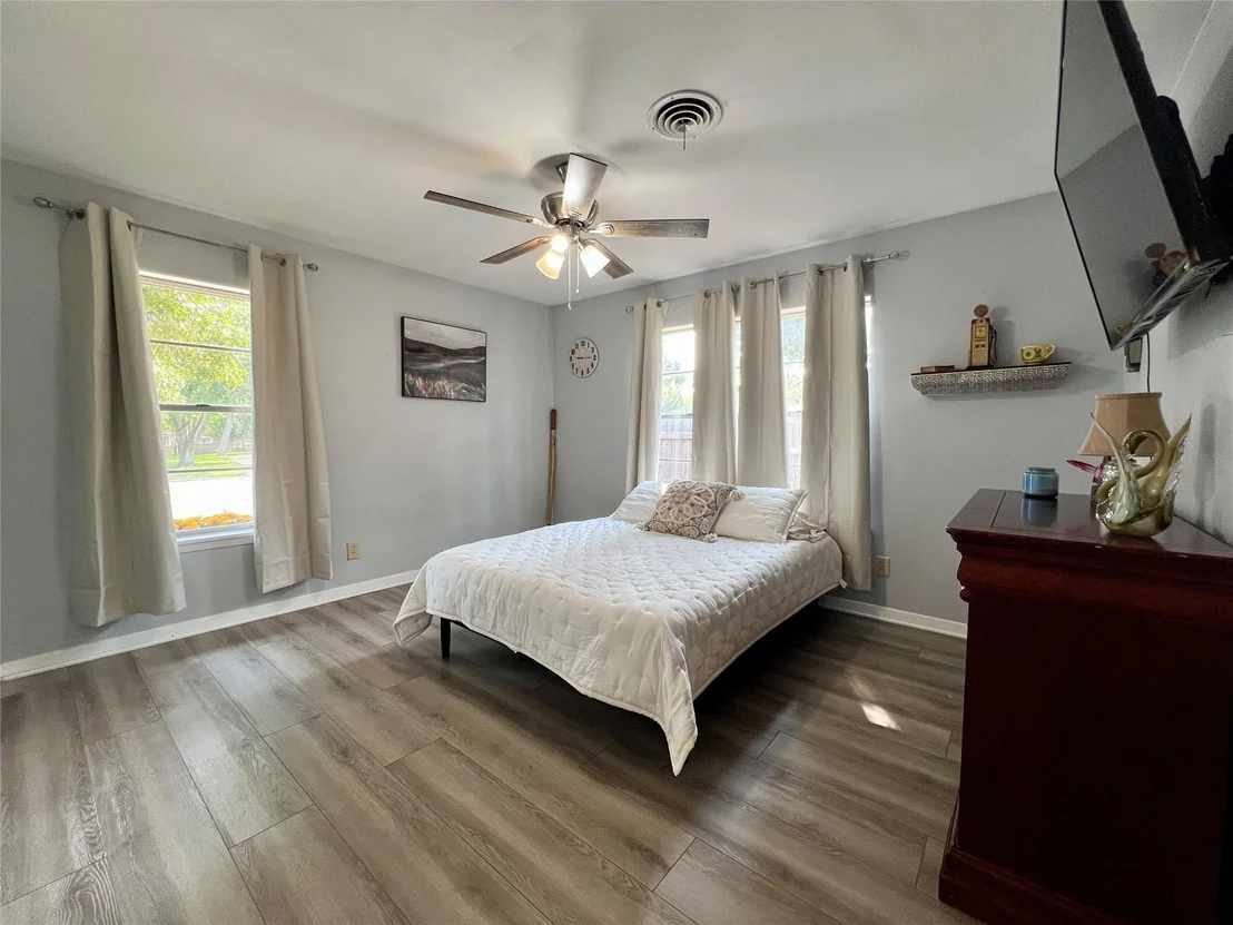 Photo of 1206 Lake Terrace DR