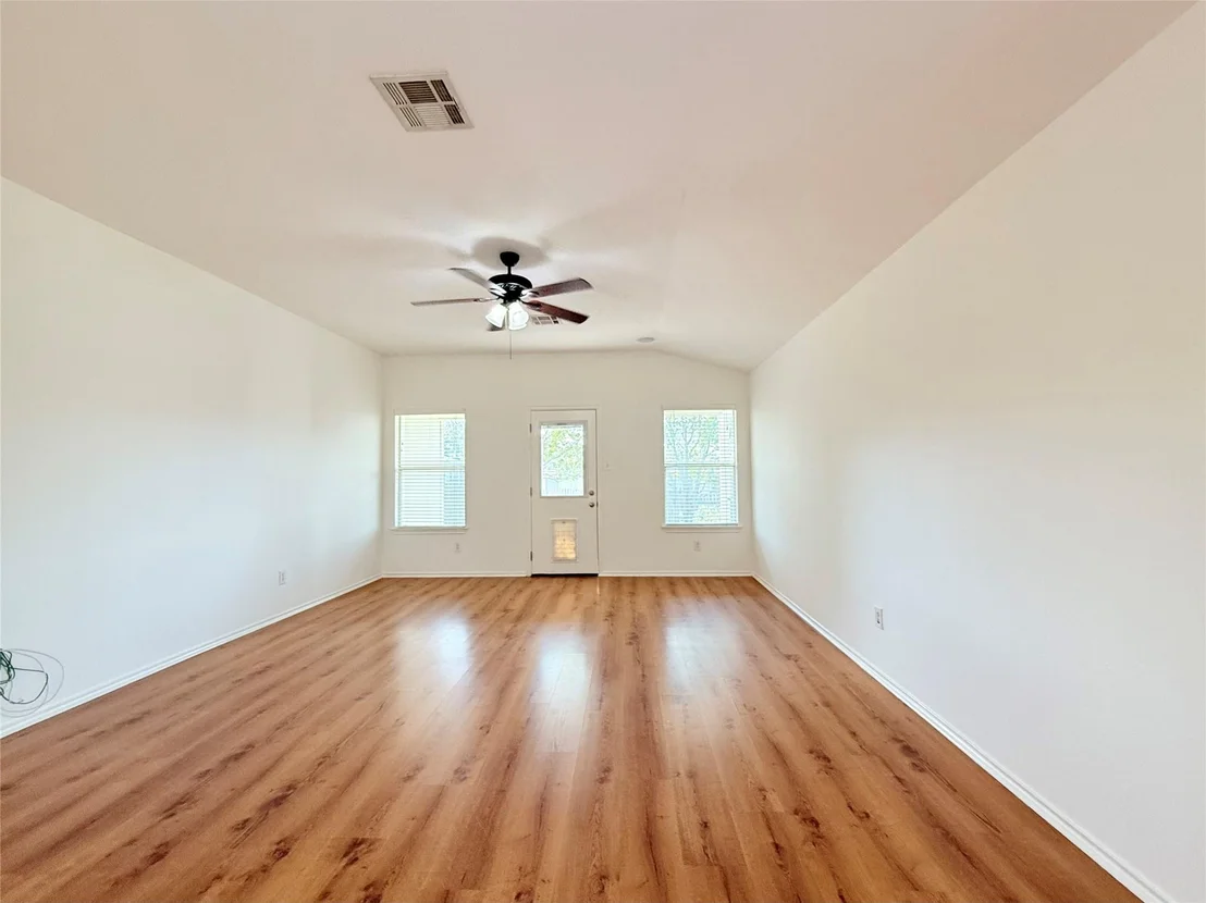Photo of 105 Carol Ave