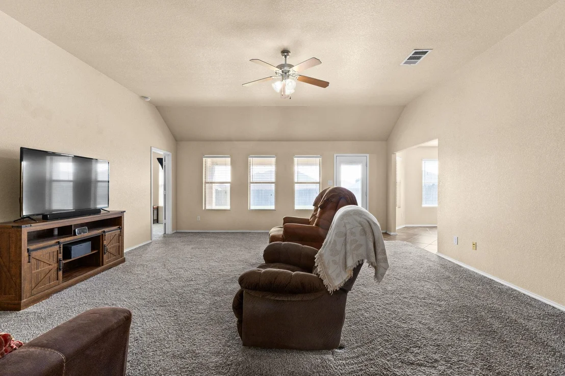 Photo of 404 Curtis DR
