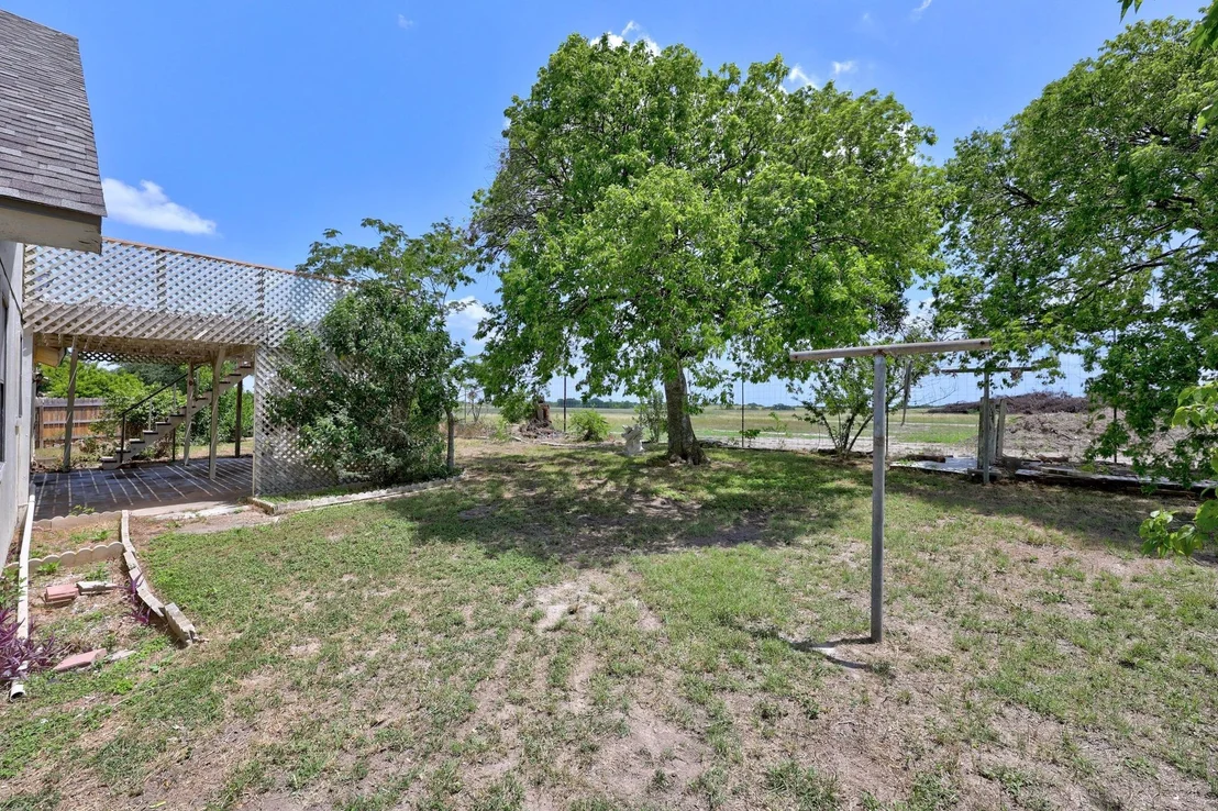 Photo of 1201 Green Acres