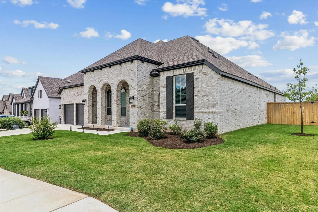 Photo of 104 Rainbow Valley TRL