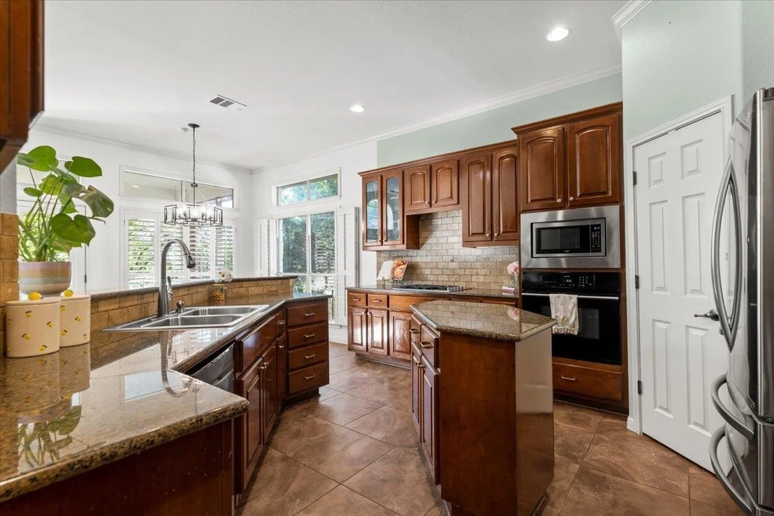 Photo of 5909 Sunset RDG