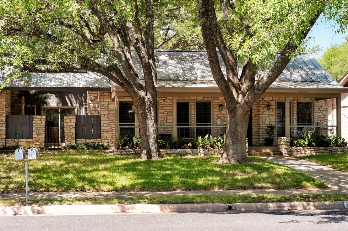 Photo of Unit 1 at 10810 Pinehurst DR
