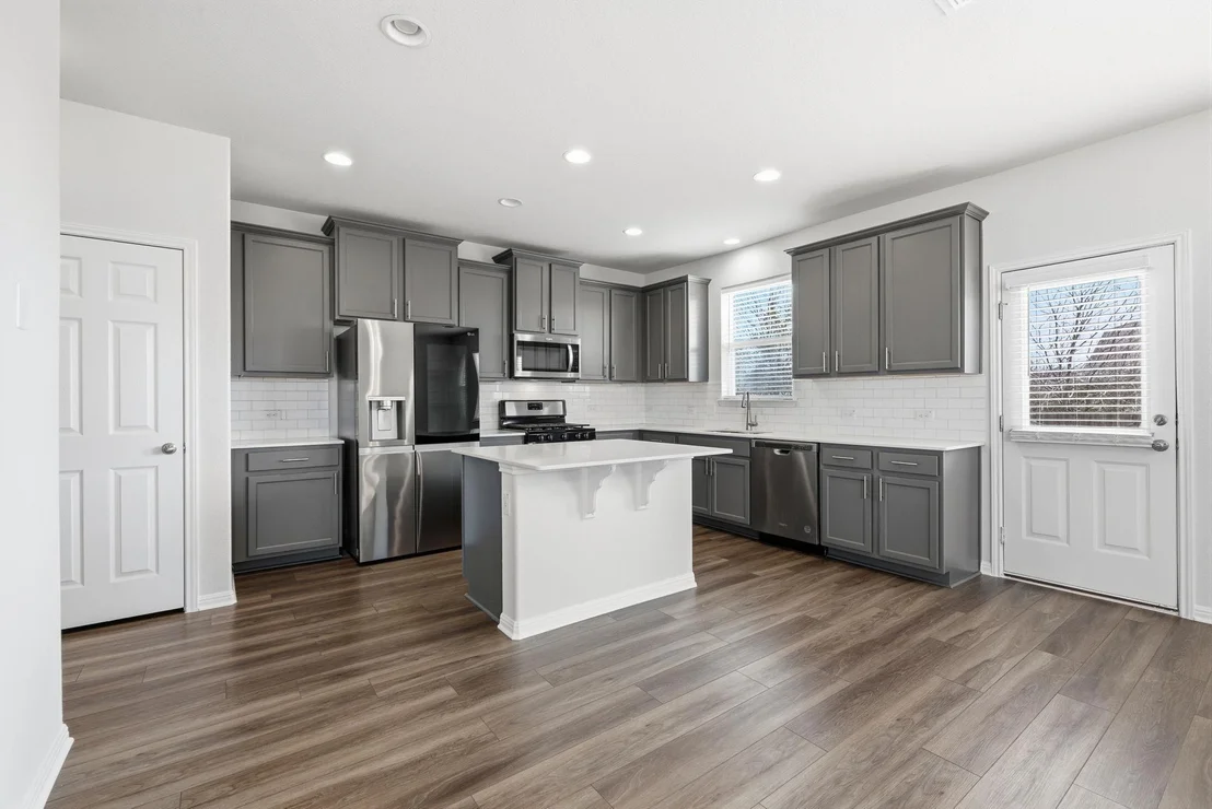 Photo of 211 Silver Glen DR