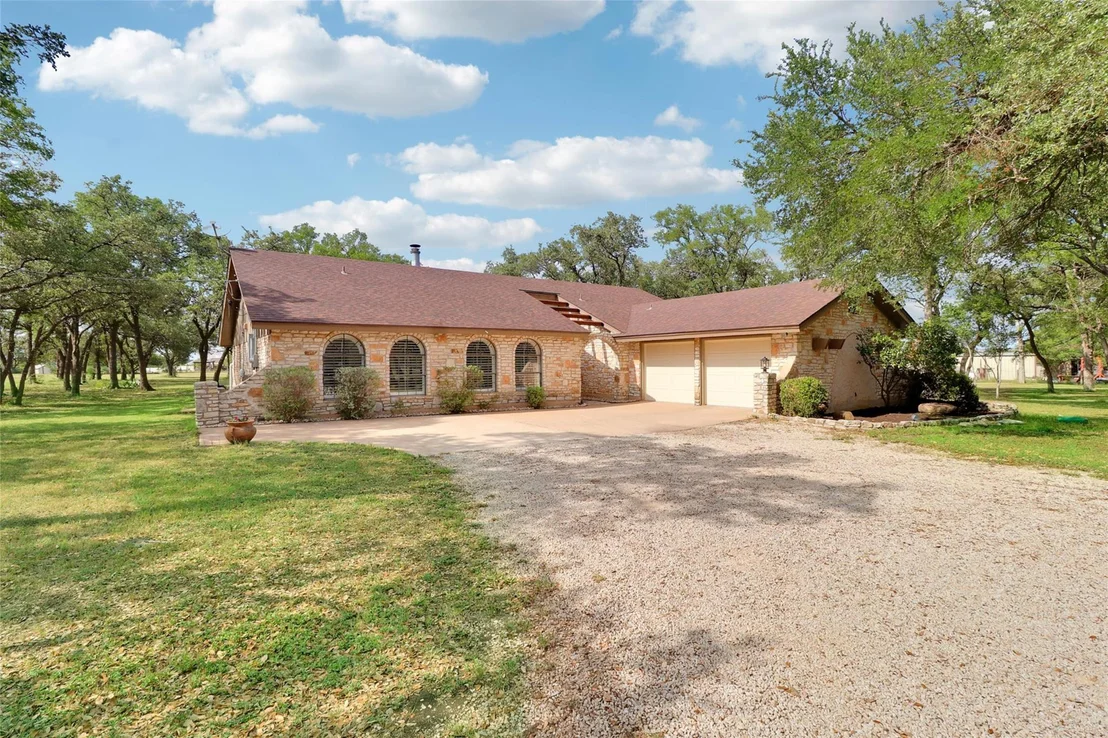 Photo of 4 Valley View CIR