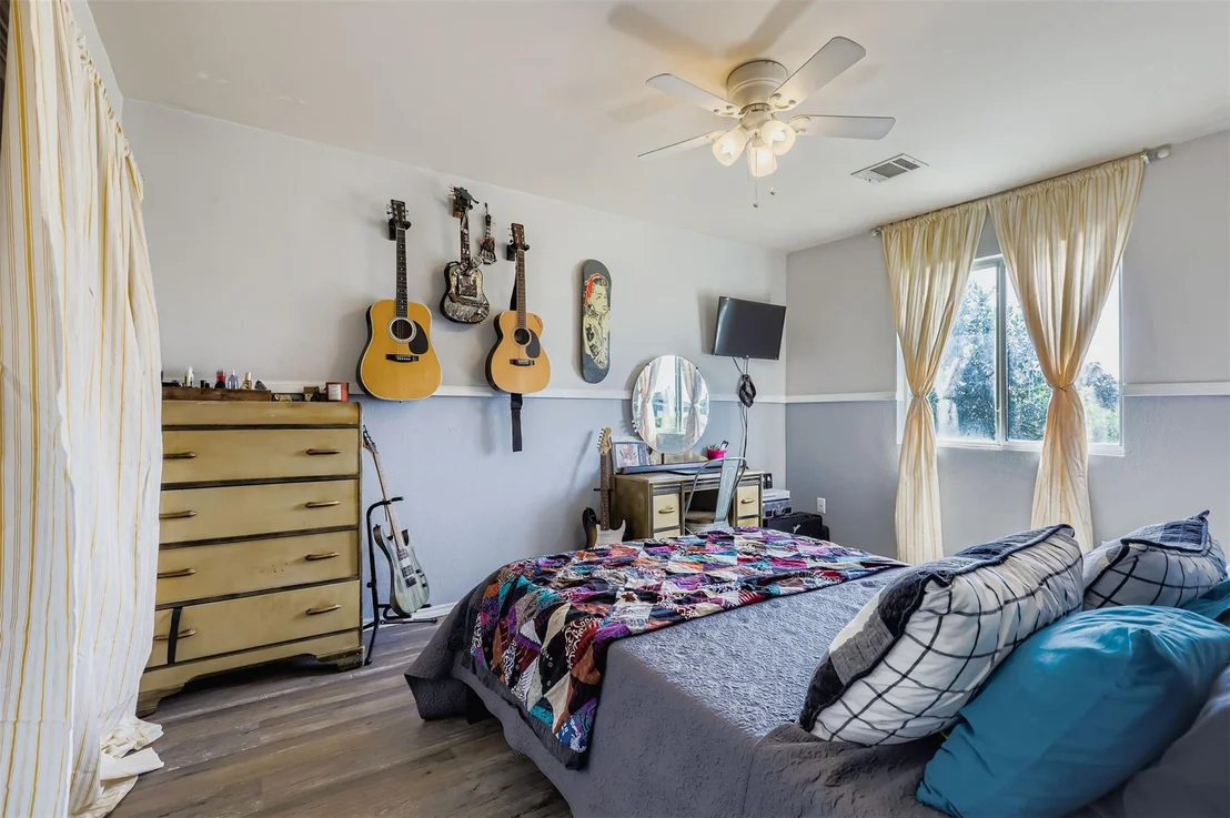 Photo of 500 Sparkling Brook LN