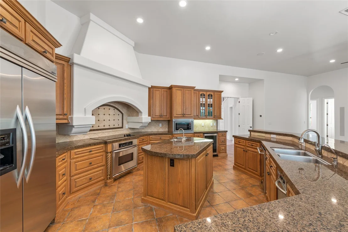 Photo of 4312 Lakeway BLVD