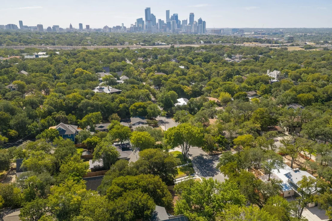 Photo of 2500 W 12th ST