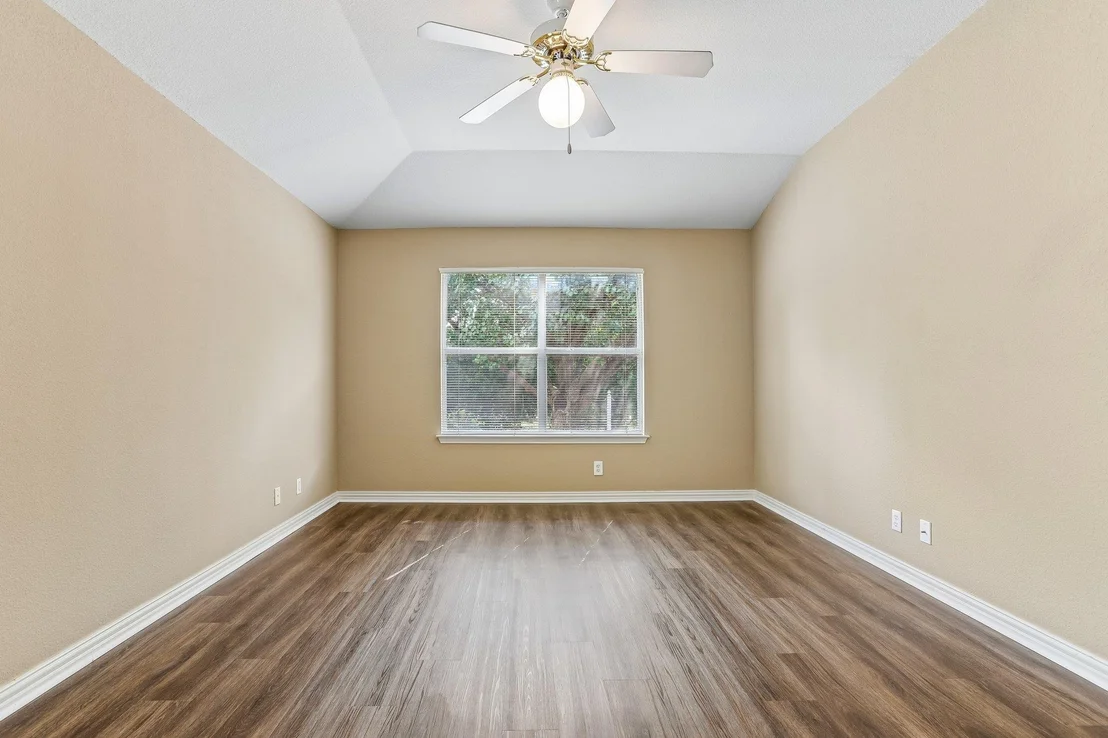 Photo of 2527 Tandi TRL