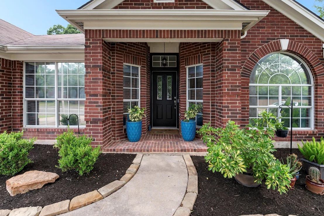 Photo of 1111 Pebble Brook RD