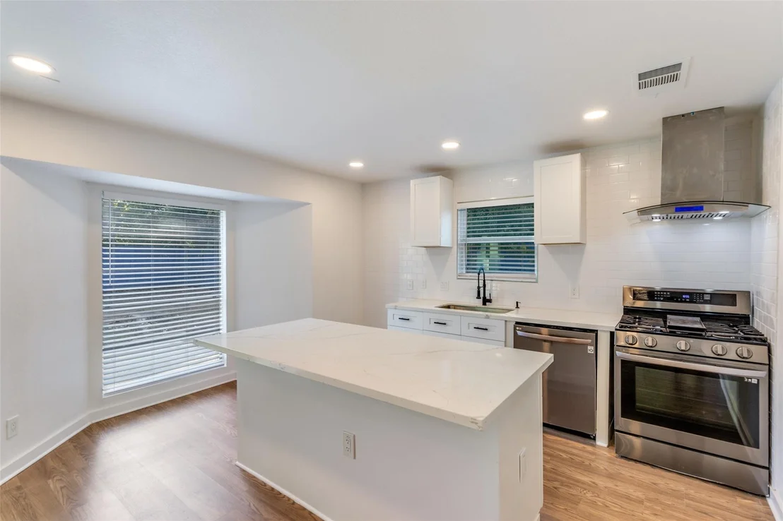 Photo of 1107 Chesapeake DR