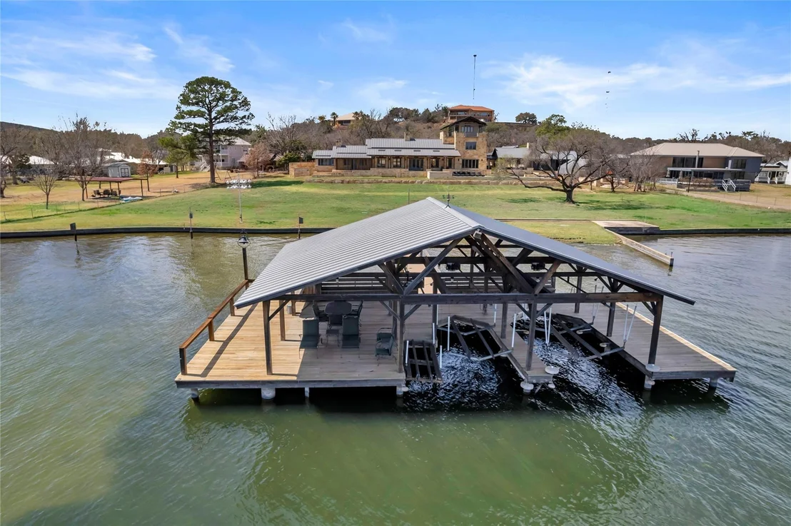 Photo of 118 Mountain View CIR