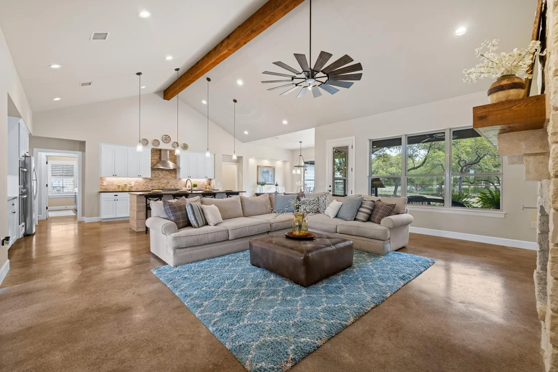 Photo of 909 Highland Spring LN