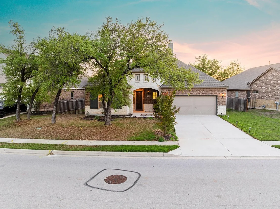 Photo of 107 Orange Mimosa LN