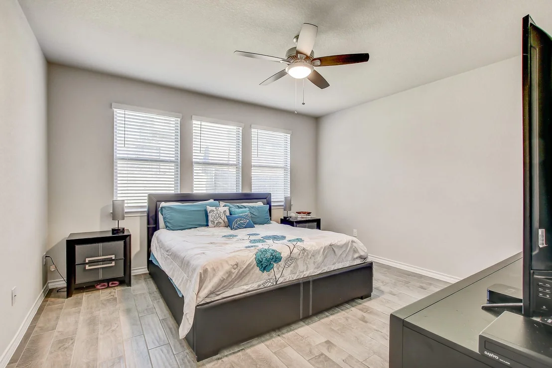 Photo of 495 Eves Necklace DR