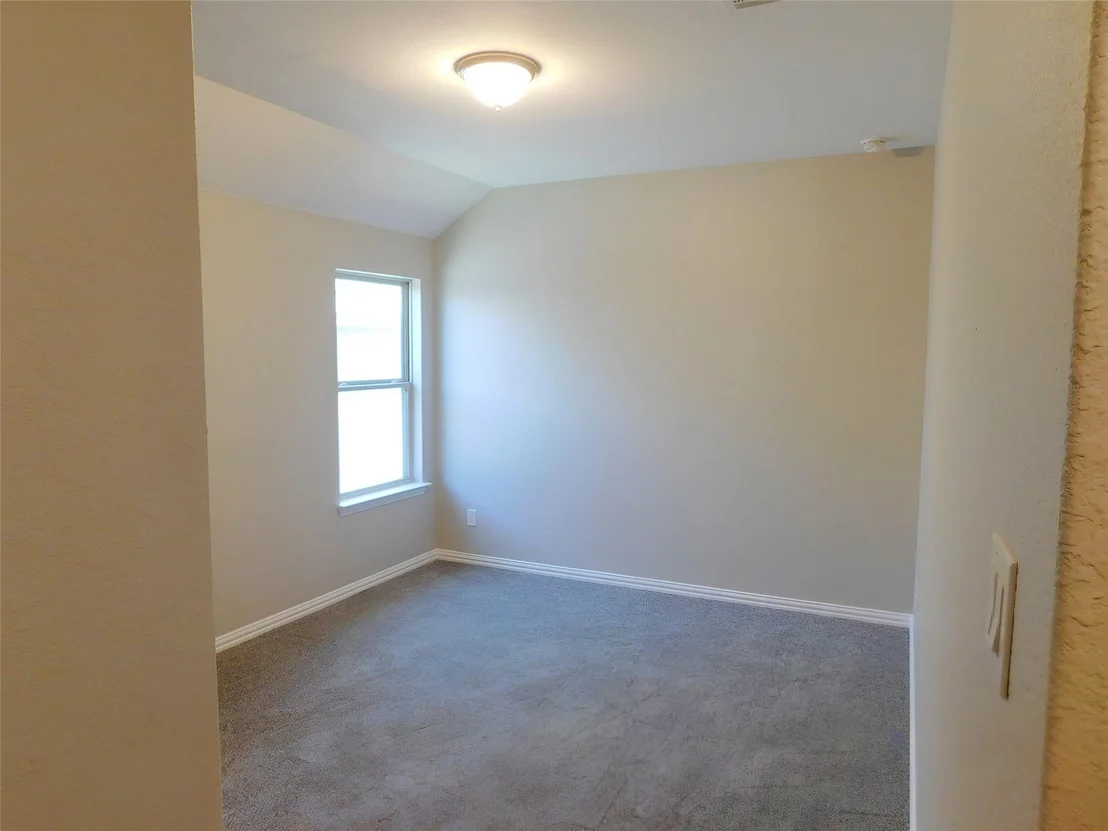 Photo of 2121 WOODED RUN TRL