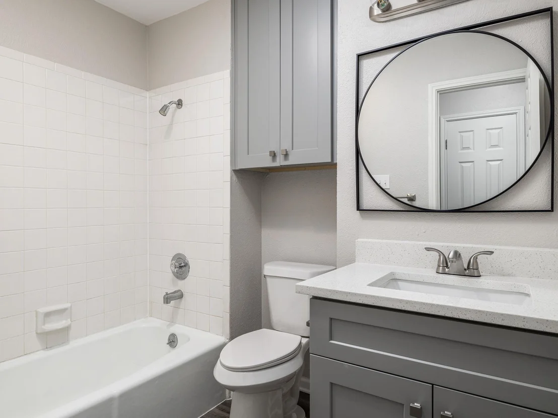 Photo of 1816 Provident LN