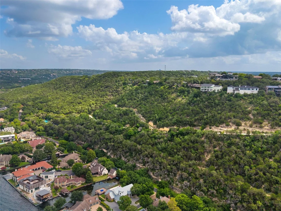 Photo of 4323 Mt Bonnell RD