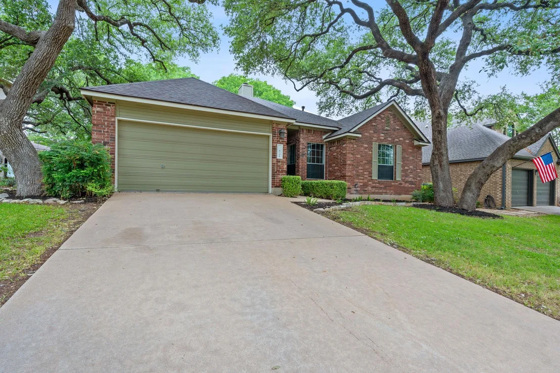 Photo of 8104 Isaac Pryor DR