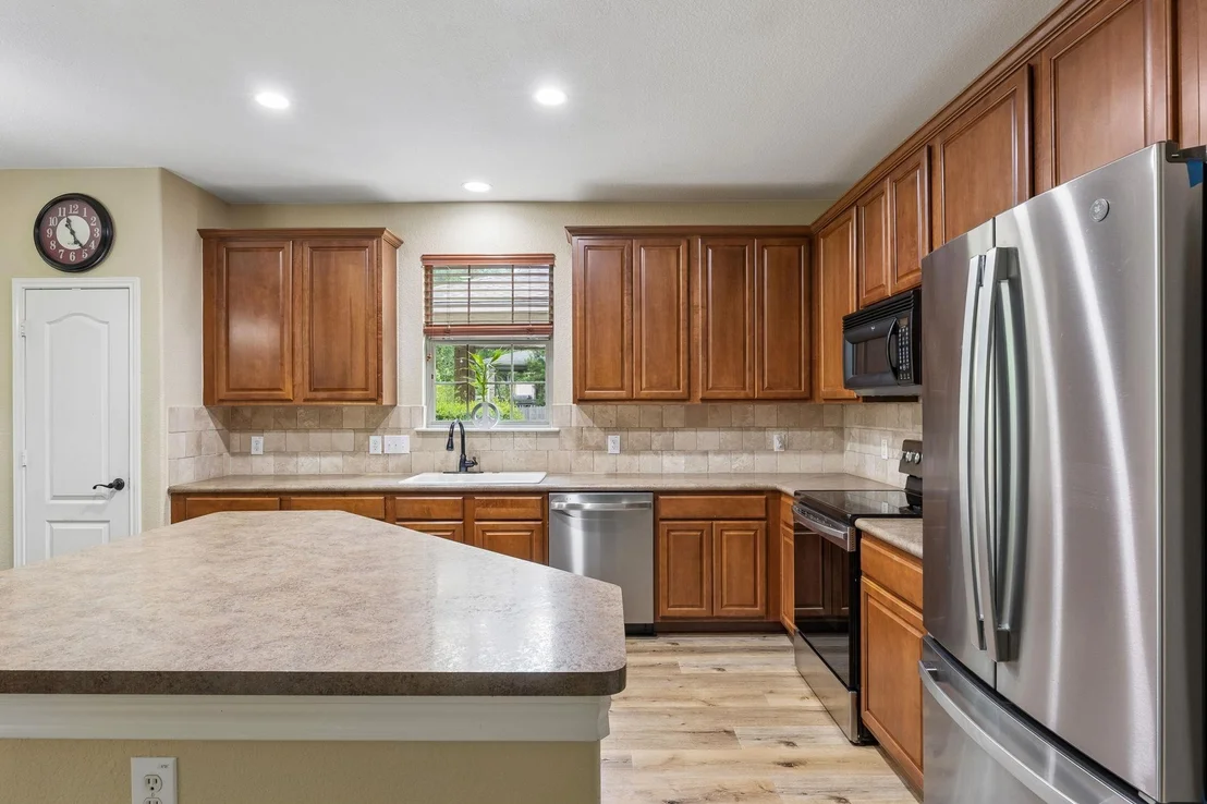 Photo of 309 Island Oak DR